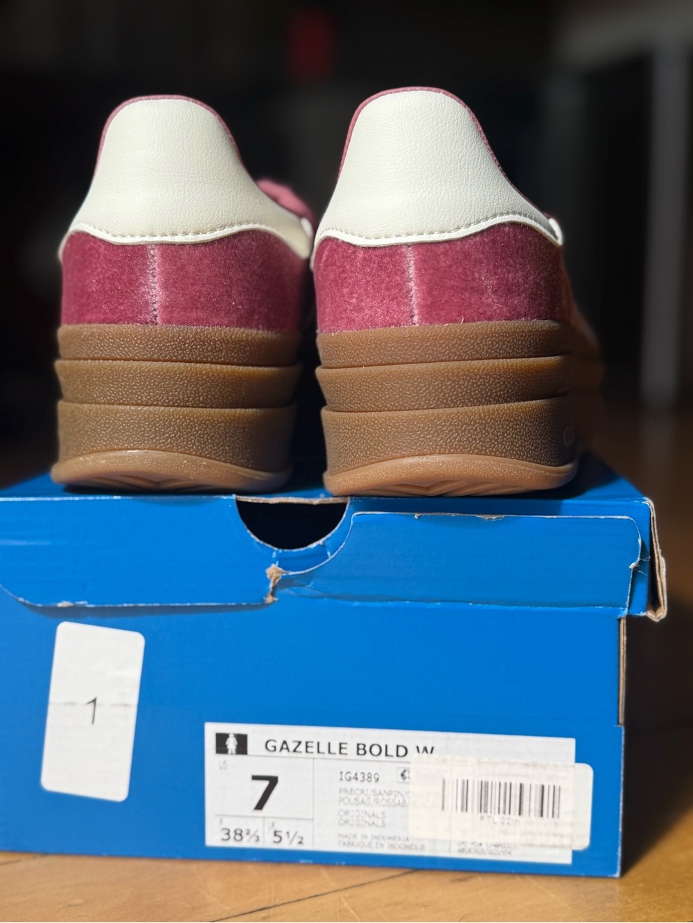 Adidas Gazelle Bold Pink Velvet Platform Sneakers Size 7 BNIB - Picture 11 of 13